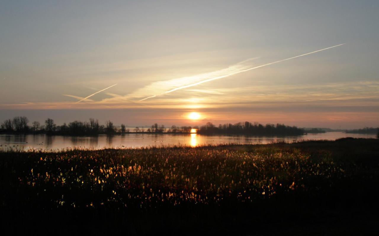 De Vooroever Onderdijk Exteriör bild